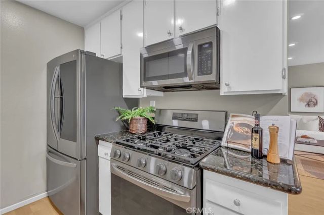 3907 La Crescenta Avenue 208, La Crescenta, CA 91214