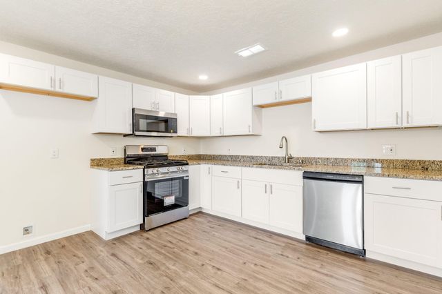 1605 7th Street NW, Albuquerque, NM 87102