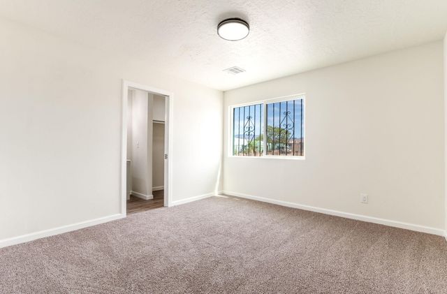 1605 7th Street NW, Albuquerque, NM 87102