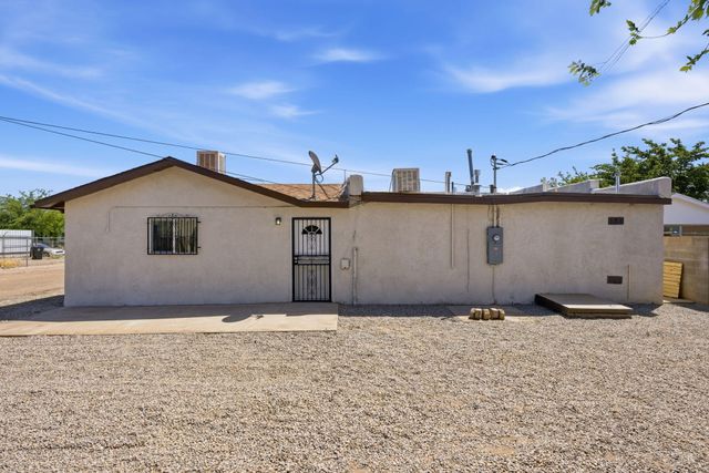 1605 7th Street NW, Albuquerque, NM 87102