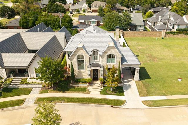 1121 Cumberland Court, Nichols Hills, OK 73116