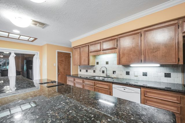 2031 Aloft Court, Crosby, TX 77532