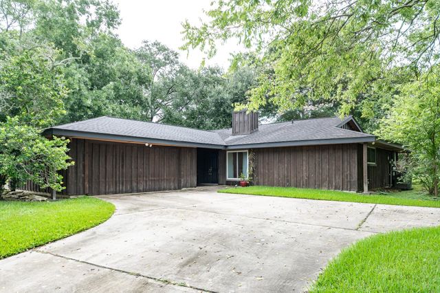 2031 Aloft Court, Crosby, TX 77532
