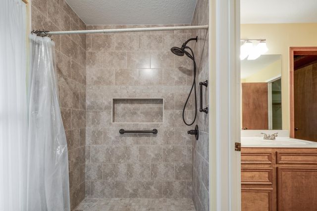 2031 Aloft Court, Crosby, TX 77532