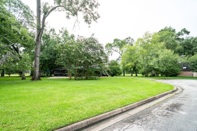 2031 Aloft Court, Crosby, TX 77532