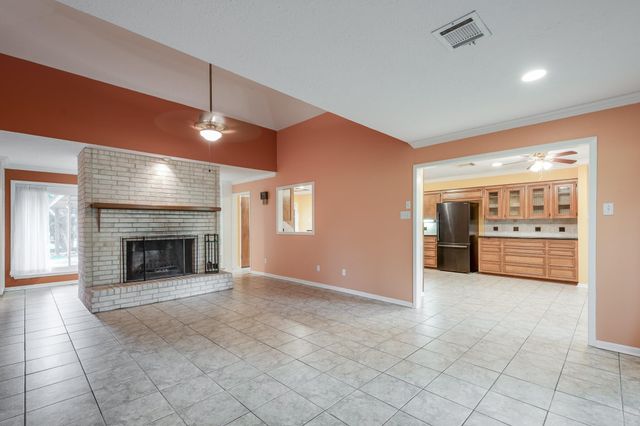2031 Aloft Court, Crosby, TX 77532