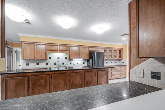 2031 Aloft Court, Crosby, TX 77532
