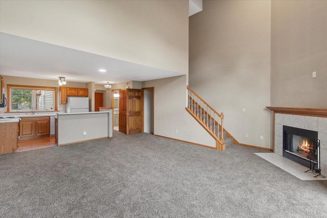 2975 River Birch DRIVE #F, Brookfield, WI 53045