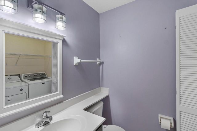 2975 River Birch DRIVE #F, Brookfield, WI 53045