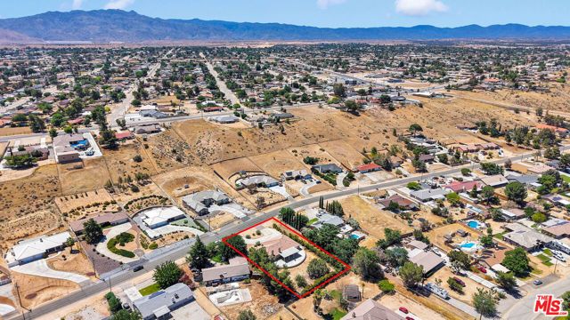 17594 Bangor Avenue, Hesperia, CA 92345