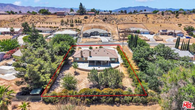 17594 Bangor Avenue, Hesperia, CA 92345