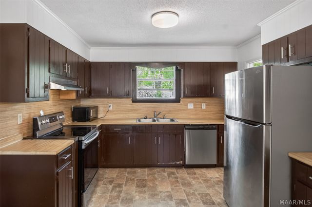 2935 Pelzer Avenue, Montgomery, AL 36109