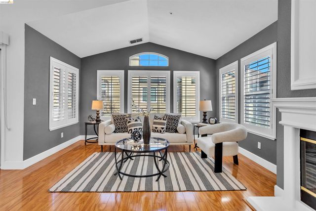 4207 Zevanove Ct, Pleasanton, CA 94588