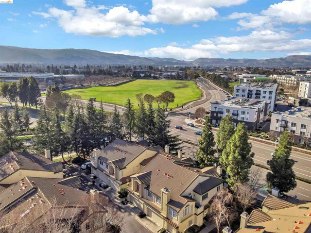4207 Zevanove Ct, Pleasanton, CA 94588