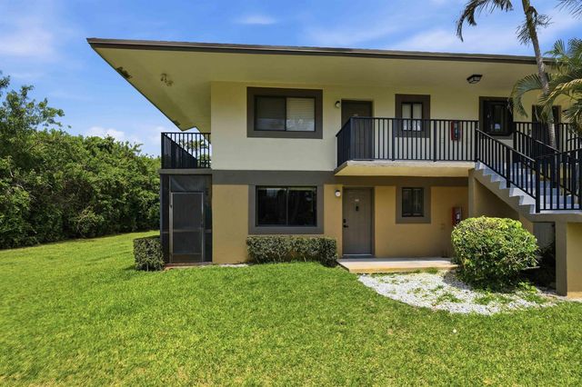 545 Trace Circle 102, Deerfield Beach, FL 33441