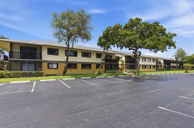 545 Trace Circle 102, Deerfield Beach, FL 33441