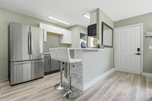 545 Trace Circle 102, Deerfield Beach, FL 33441
