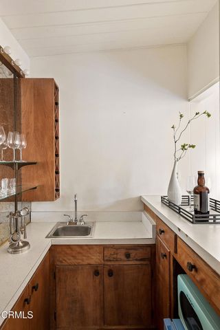 1437 Hillside Drive, Glendale, CA 91208