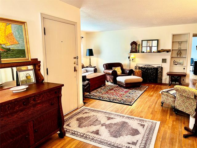 3805 MYRTLE Street, Erie, PA 16508