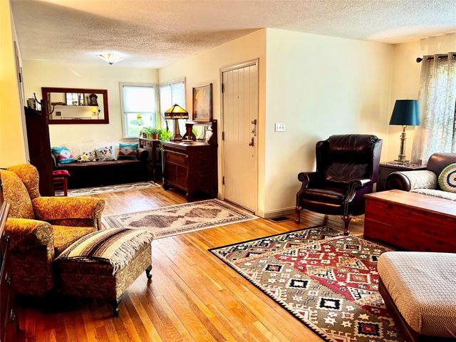 3805 MYRTLE Street, Erie, PA 16508