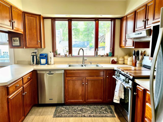 3805 MYRTLE Street, Erie, PA 16508