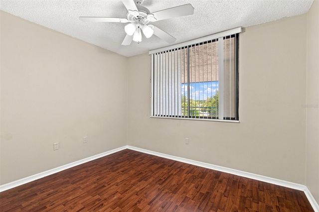2424 W TAMPA BAY BOULEVARD L404, Tampa, FL 33607
