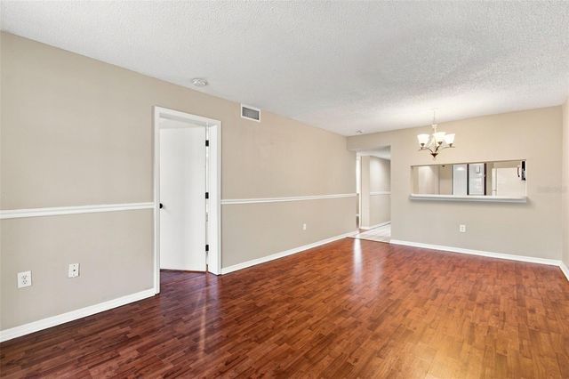 2424 W TAMPA BAY BOULEVARD L404, Tampa, FL 33607
