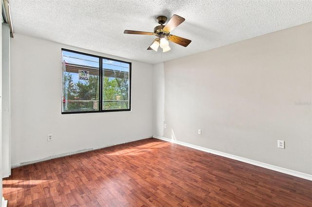 2424 W TAMPA BAY BOULEVARD L404, Tampa, FL 33607