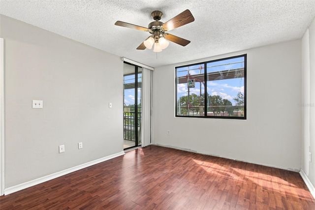 2424 W TAMPA BAY BOULEVARD L404, Tampa, FL 33607