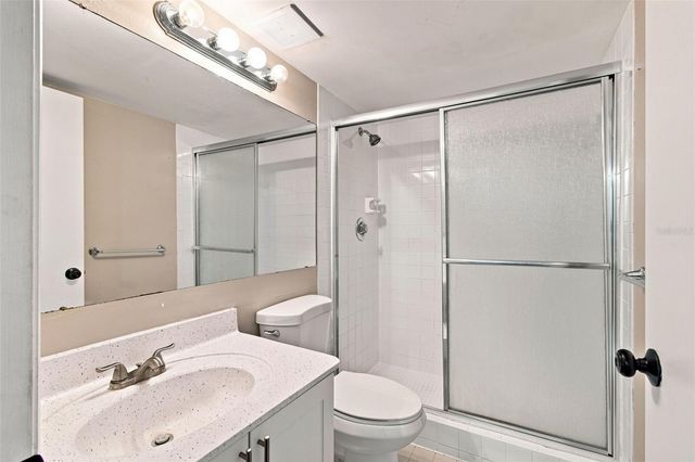 2424 W TAMPA BAY BOULEVARD L404, Tampa, FL 33607