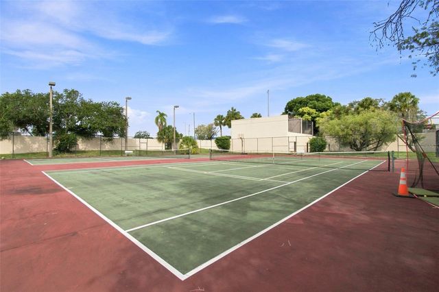 2424 W TAMPA BAY BOULEVARD L404, Tampa, FL 33607