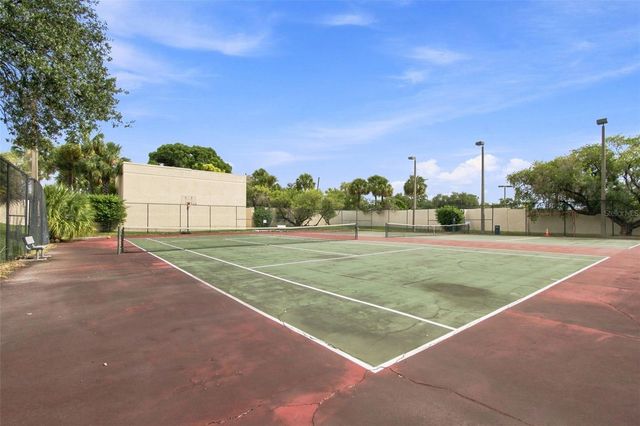 2424 W TAMPA BAY BOULEVARD L404, Tampa, FL 33607