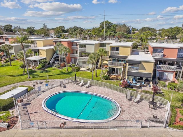 2424 W TAMPA BAY BOULEVARD L404, Tampa, FL 33607