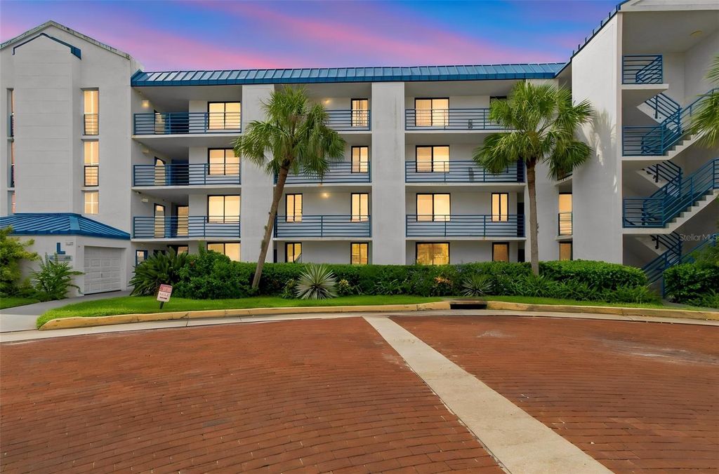 2424 W TAMPA BAY BOULEVARD L404, Tampa, FL 33607