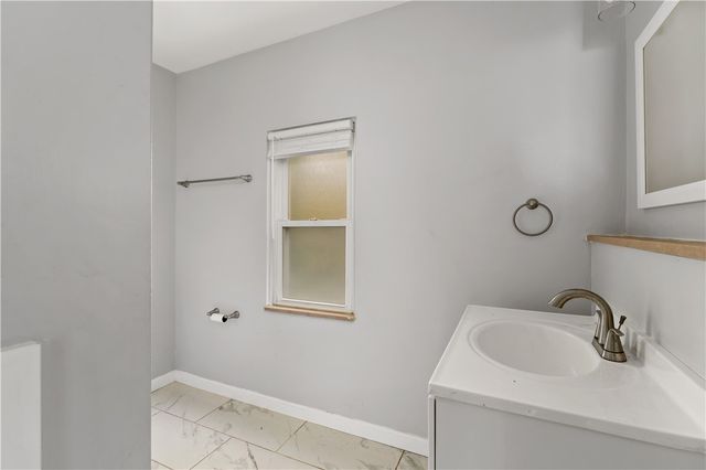 1316 Woodlawn Ave, Wilkinsburg, PA 15221