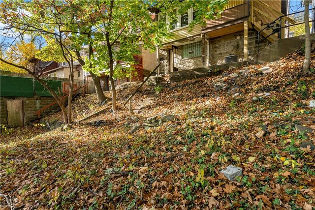 1316 Woodlawn Ave, Wilkinsburg, PA 15221