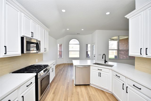 5518 Persimmon Pass, Richmond, TX 77407