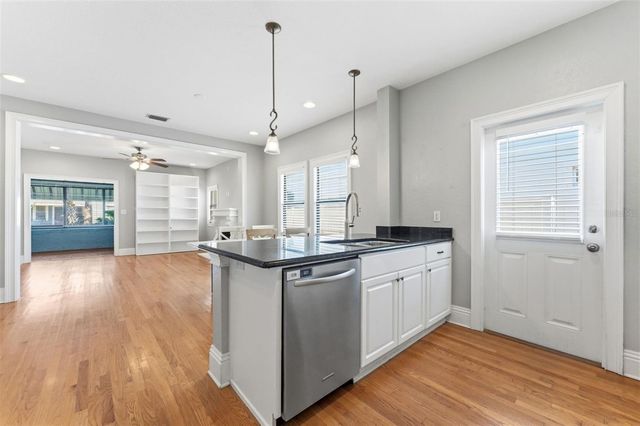 1618 S ARRAWANA AVENUE, Tampa, FL 33629