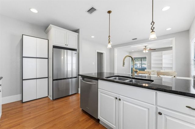 1618 S ARRAWANA AVENUE, Tampa, FL 33629