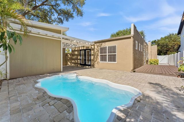 1618 S ARRAWANA AVENUE, Tampa, FL 33629