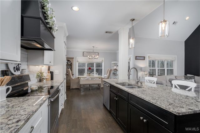 13873 Grand Pointe Blvd, Northport, AL 35475