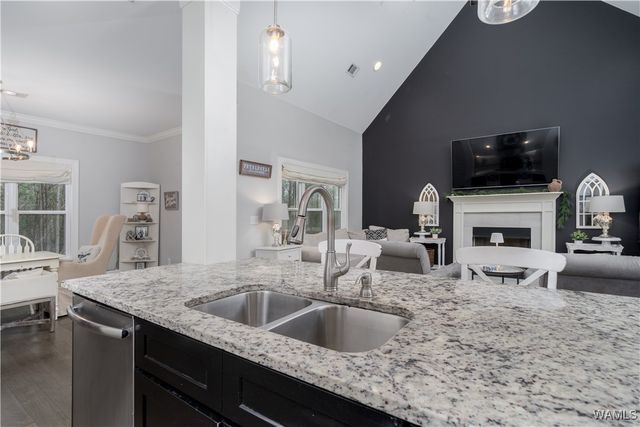 13873 Grand Pointe Blvd, Northport, AL 35475