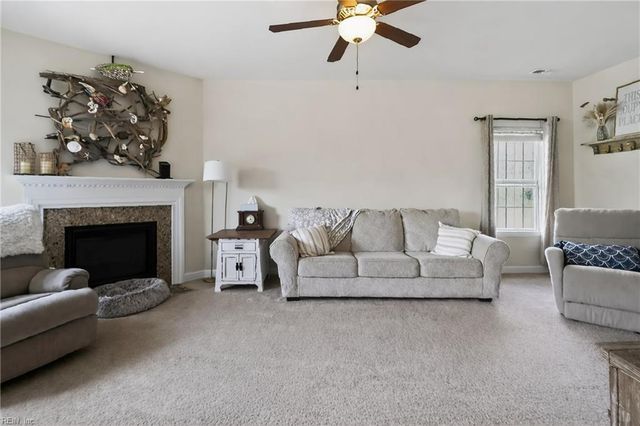 102 E Point Estates RD, Knotts Island, NC 27950