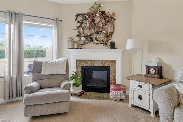 102 E Point Estates RD, Knotts Island, NC 27950