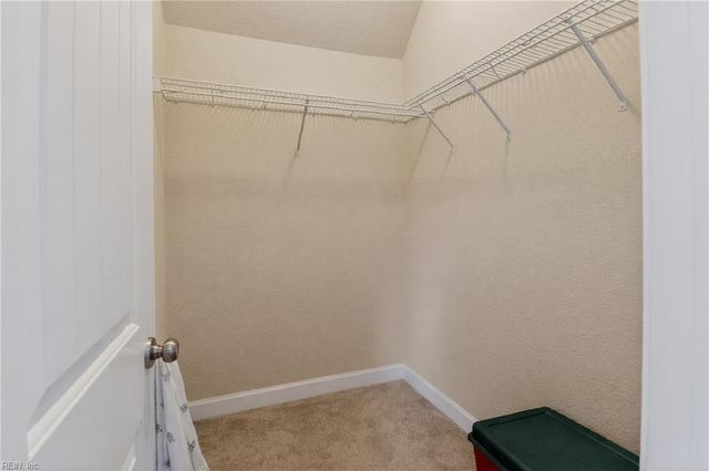 102 E Point Estates RD, Knotts Island, NC 27950