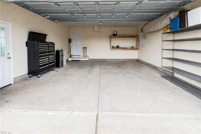 102 E Point Estates RD, Knotts Island, NC 27950