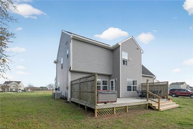 102 E Point Estates RD, Knotts Island, NC 27950