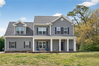 102 E Point Estates RD, Knotts Island, NC 27950