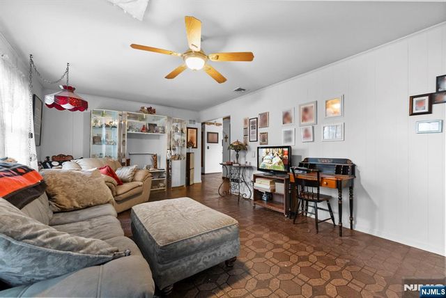189 Woodland Avenue, Westwood, NJ 07675