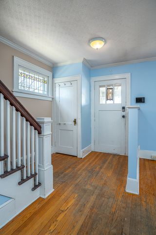 911 W 16th Street, Davenport, IA 52804